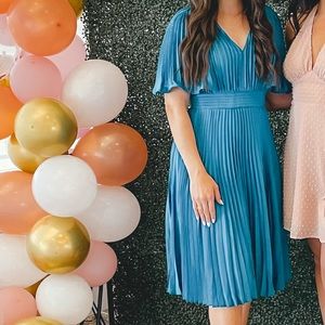 Express Pleated V-neck Midi Dress